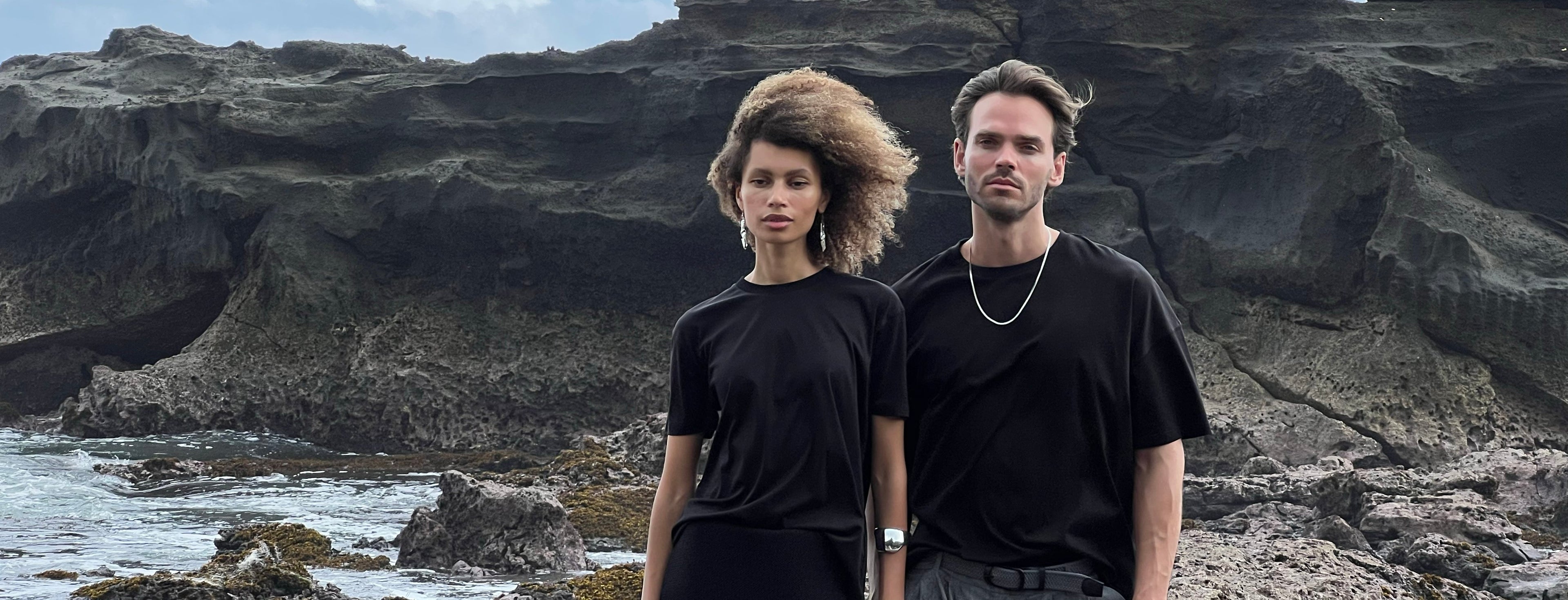 Wear «THE FLOW»